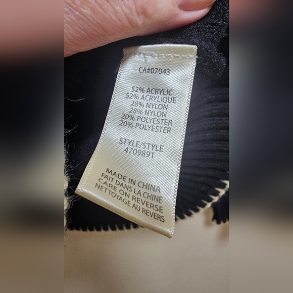 Max Studio Mockneck Turtleneck Sweater Black off white trim size M - Picture 6 of 9